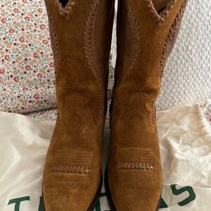 Tecovas Sadie Sienna suede
